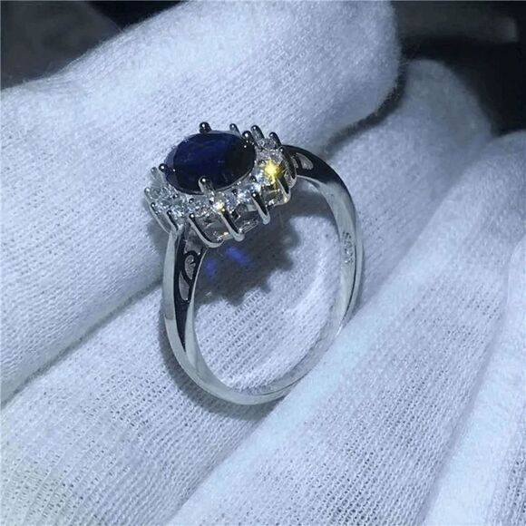 SAPPHIRE DIAMOND HALO WHITE GOLD RING - SIZE 7 - Picture 2 of 7